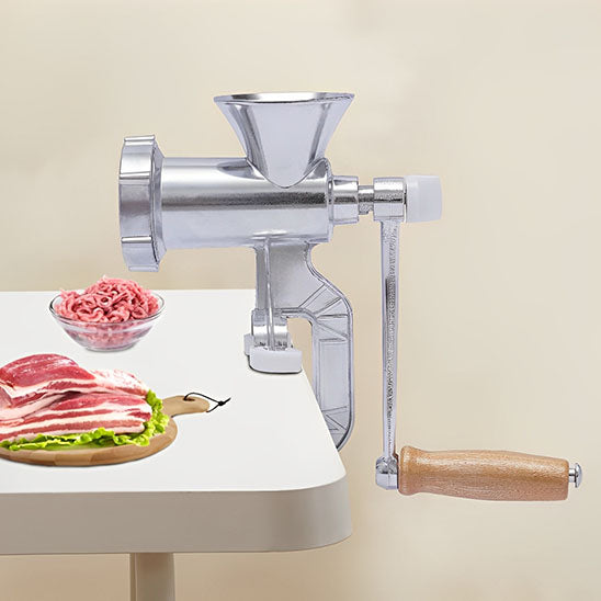 hachoir_a_viande_hachfiable_des_saucisses_faites_maison