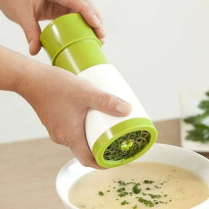 Couper-avec-le-hachoir-persil-hachpersil