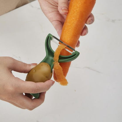 eplucheur pomme de terre Sirpatatos en activité familiale