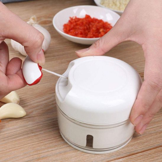 mini hachoir manuel facile compact vos aliments sont hachés