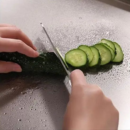 planche-a-decoupe-pc'argentee-couper-des-légumes