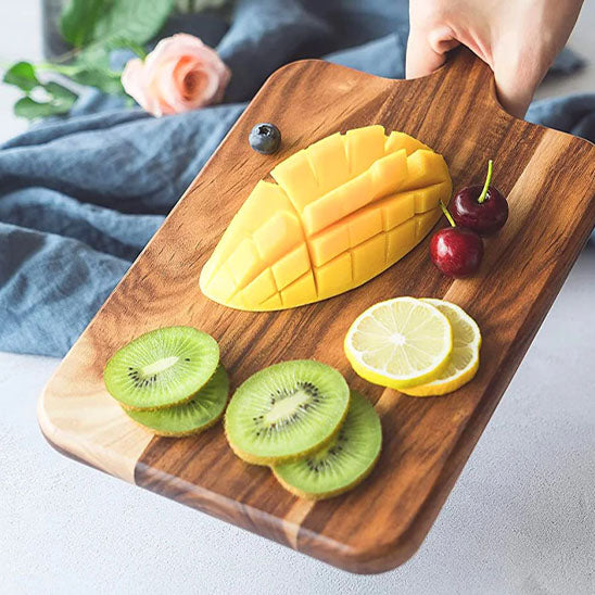 planche à découper bois stable robuste conçue pour durer