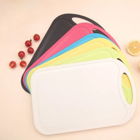 Planche à découper plastique style premium, pour séparer les types d'aliments
