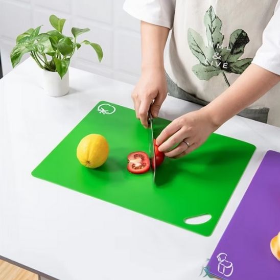 planche à découper plastique ultra confort un accessoire indispensable