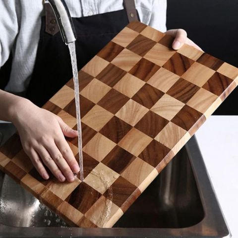planche_a_decouper_bois_planch.damier_le_nettoyage