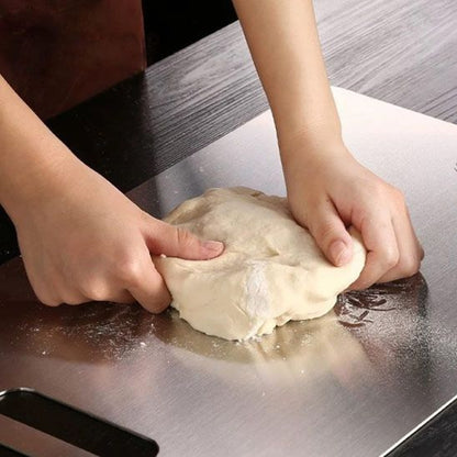 planche à découper premium robuste est conçue dans un matériau de haute densité