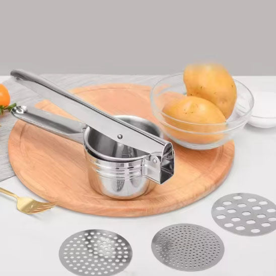 Presse-purée manuel ultra-résistant, un ustensile qui s'adapte