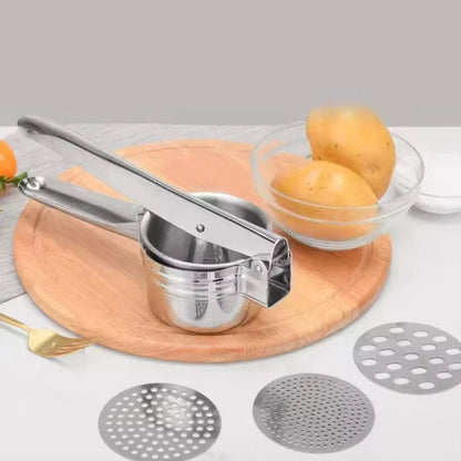 Presse-purée manuel ultra-résistant, un ustensile qui s'adapte